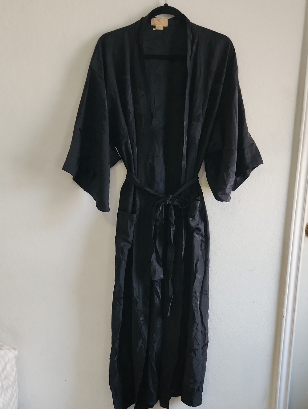 Vintage Longevity Hangzhou 100% Pure Silk Black Jacquard Kimono Robe S